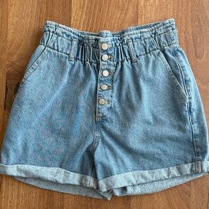 Trendyol Cotton Stylish Women's Button-Up Short